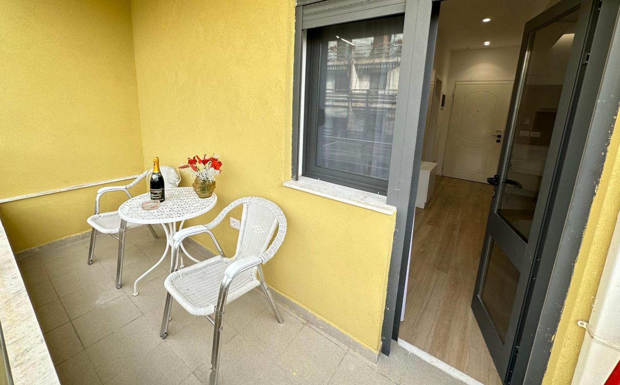 Luxurious Seaside Apartment Durres Exterior photo